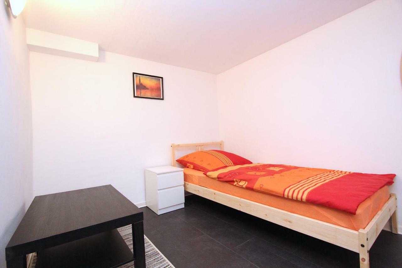 Privat-Souterrain-Apartment Hannover Kültér fotó